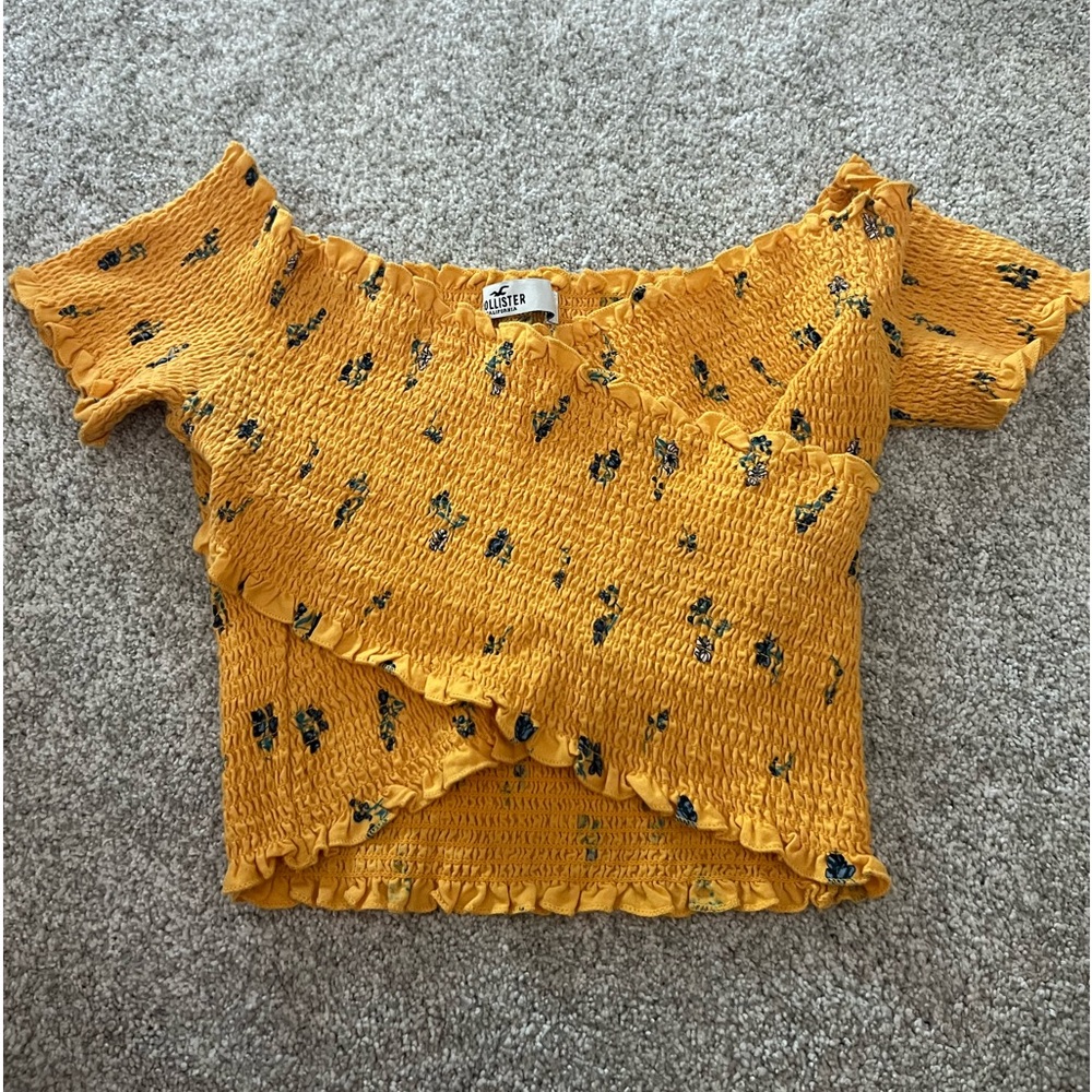 Hollister Crop Top
